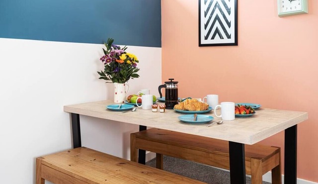 Boutique Lancaster Apartment FREE PARKING