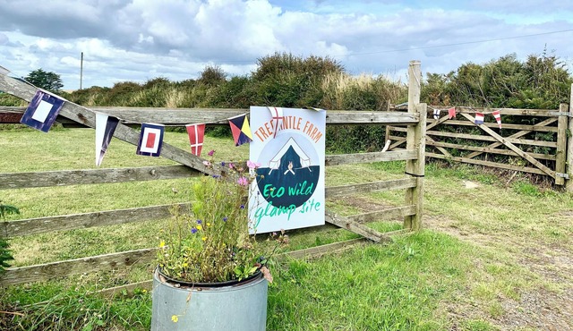 Boutique luxury Bell tent near Torpoint