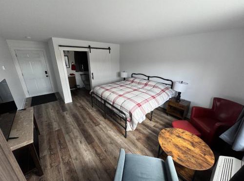 Boutique Motel Room 11