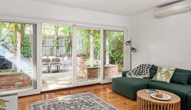 BOUTIQUE STAYS - Alkira House