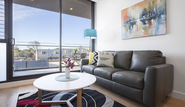 BOUTIQUE STAYS - Hampton Hub