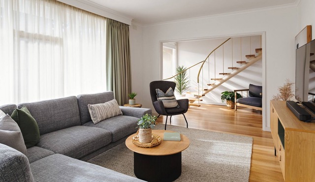 BOUTIQUE STAYS - Rest Ashored