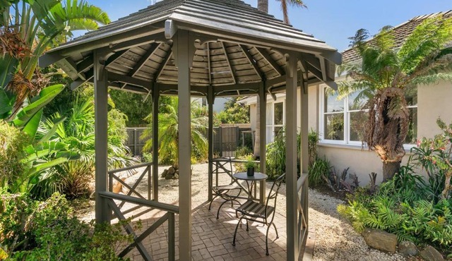 BOUTIQUE STAYS - Sandy Breeze 1