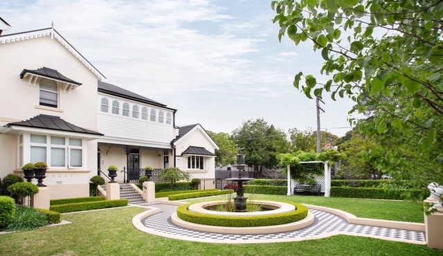 Boutique Studio Apartment in Heritage Home