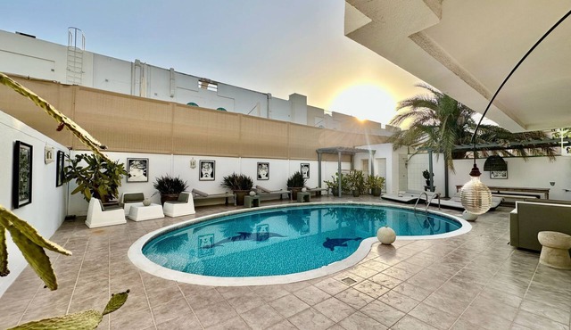 Boutique Style 4-Bed Villa with Housekeeper & Pool near the Beach in Dubai