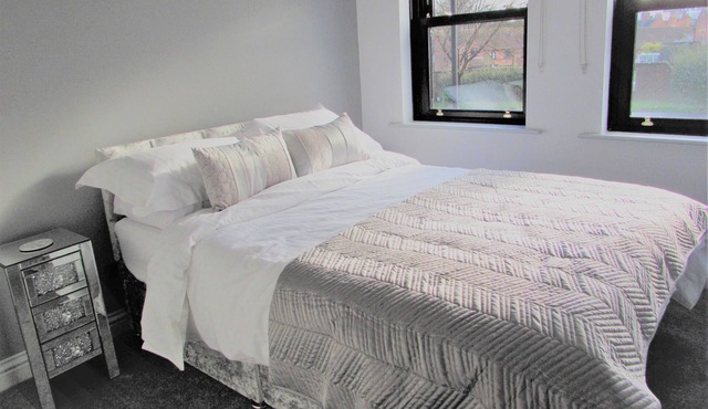 Boutique Suites Worcester -Amber Suite