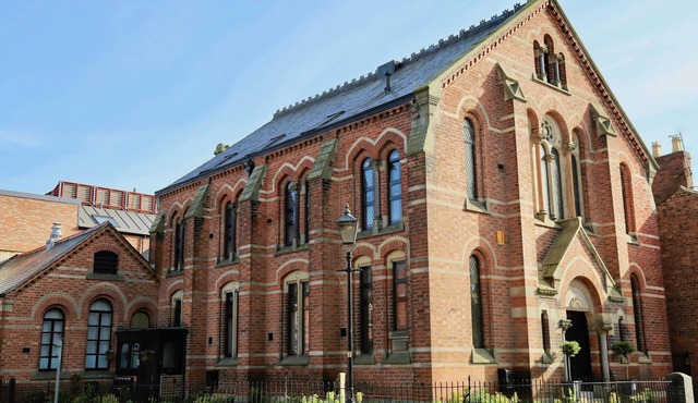 Boutique Two Bed Penthouse @ Chapel Chester - City Centre