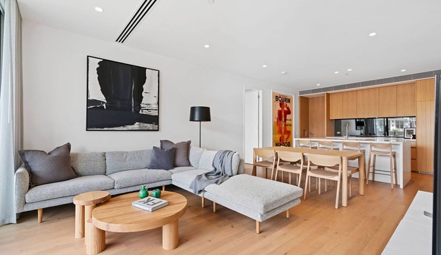 Boutique Waterfront Apartment - The Wheelhouse