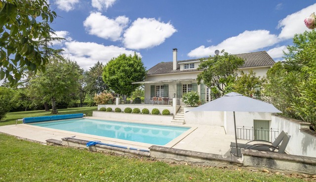 Boutouzet - Beautiful holiday home for 8 people with private pool in Villeneuve sur Lot