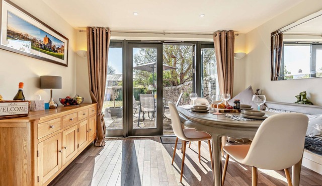 Bow Well Lodge - Two Bedroom House, Sleeps 4