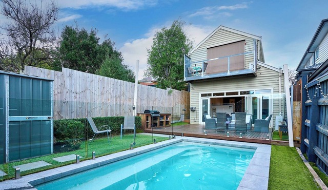 Bowen Street Family Retreat