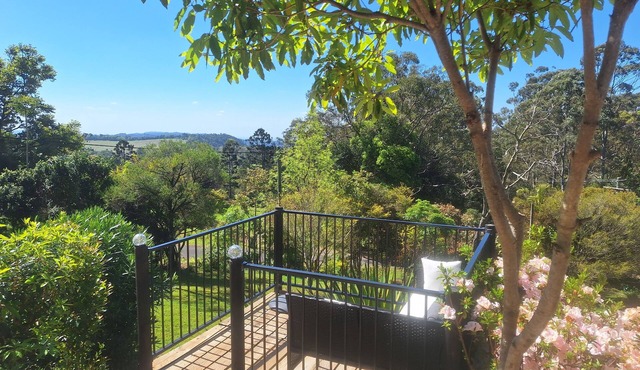 Bowerbird Cottage Studio Apartment - Binna Burra Bushwalks & Tea House nearby