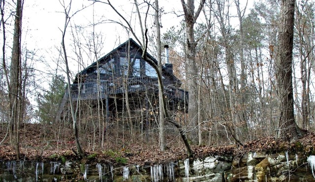 Bowie Cabin, Family Cabin with private hot tub + Gorge view