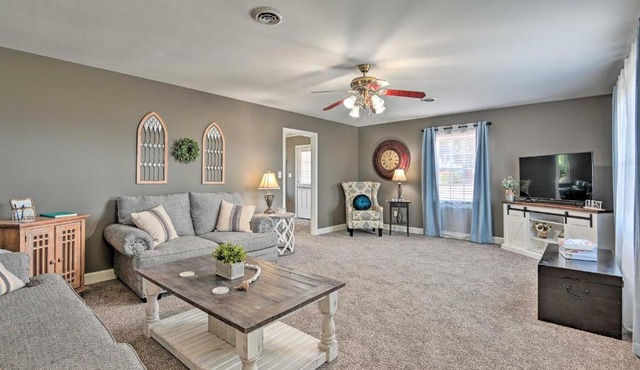 Bowling Green Farmhouse 10 Mi to Mammoth Cave