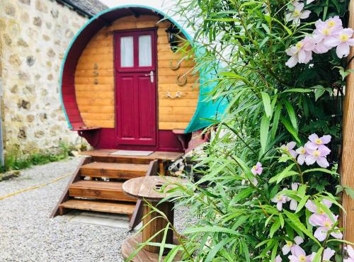 Bowtop Wagon at Lettoch Farm