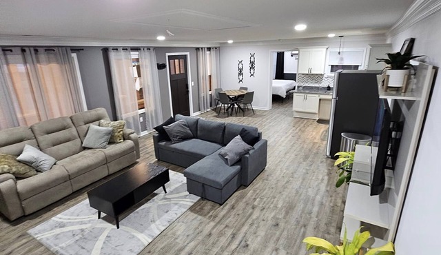 Boxcar Bunker - Downtown living at its finestn