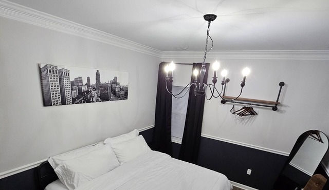Boxcar Bunker - Downtown living at its finest