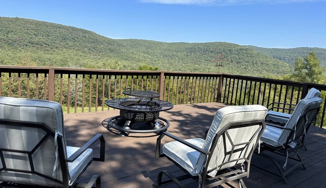 Boxley Valley cabin near Buffalo National River.