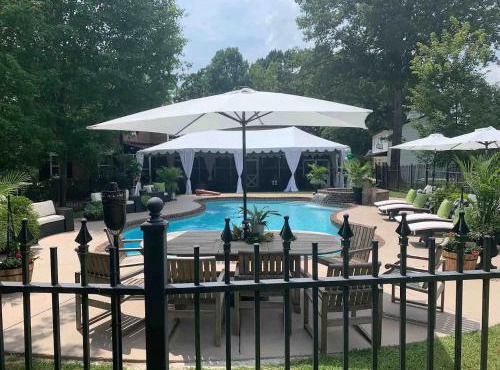 Boyd Harvey Main House & Carriage House