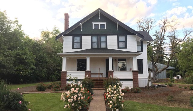Boyer Farm House located in the heart of wine country.