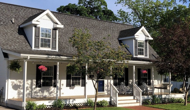 Boyne City House, Family Friendly, free wi-fi, walk to Downtown and public beach