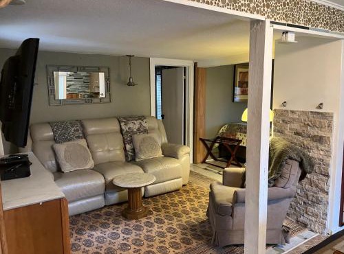 Boyne Mountain View Cozy Private Cottage