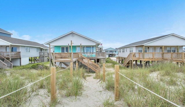Boys Oh Boy: Oceanfront House in West Beach