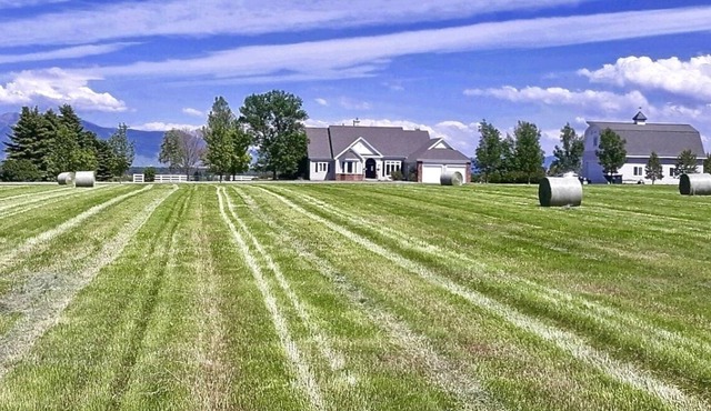 Bozeman/Manhattan Getaway for Families and Friends