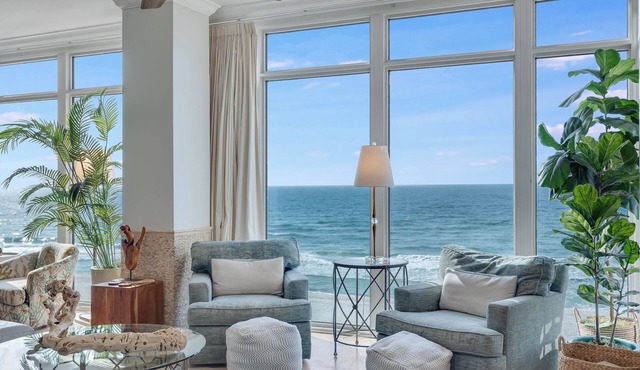 BR Beautiful Condo with fabulous views, spring/summer open book now!