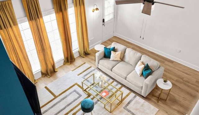 BR Stylish Retreat w/Fenced Patio! 2K Lux Stay!