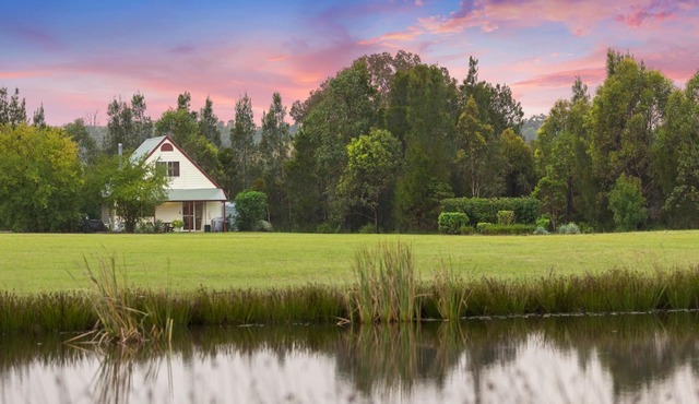 Bracken Ridge Vineyard - The Stables - Villa 1