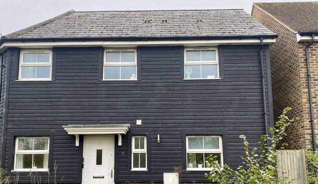 Bracknell/Wokingham Gorgeous Three Bedroom House