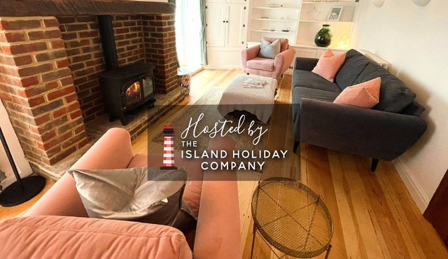 Brading House - a house that sleeps 6 guests in 3 bedrooms