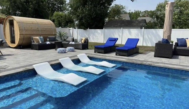 Bradley Beach 5-BR Pool/Jacuzzi 1mile from Beach