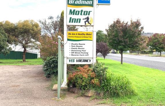 Bradman Motor Inn