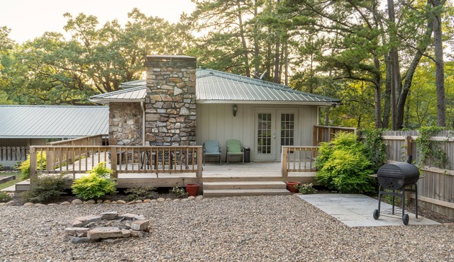 Brady House at Safe Harbor Brady Mountain on Lake Ouachita!