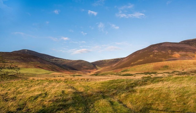 BRAEMAR- Pretty village location close to Edinburgh attractions, cosy pub nearby