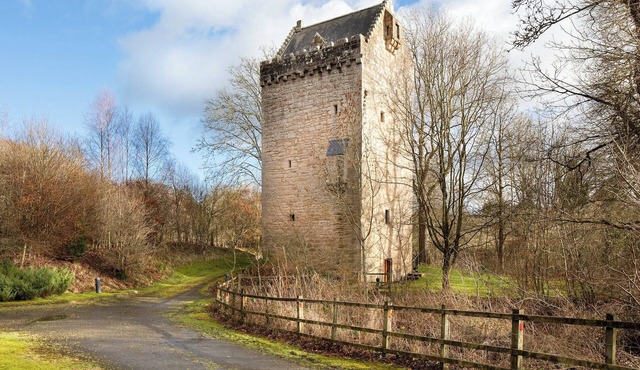 Braidwood Castle - UK10672