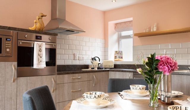 Bramble Cottage - a rural that sleeps 4 guests in 2 bedrooms