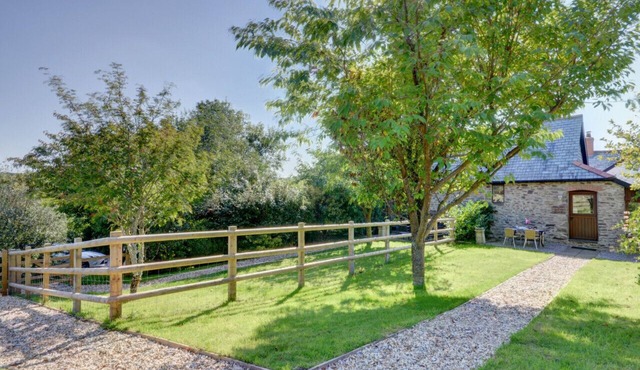 Bramble Cottage - Two Bedroom House, Sleeps 4