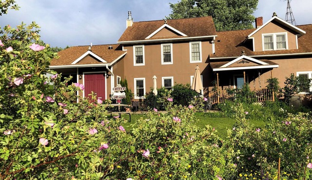 Brambleberry House: 3 bedroom, 3-bath luxury country retreat