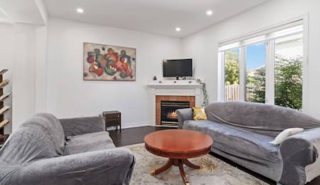 Brampton Retreat with Basement