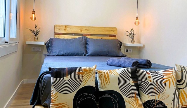 Brand new apartment in BCN with photo booth