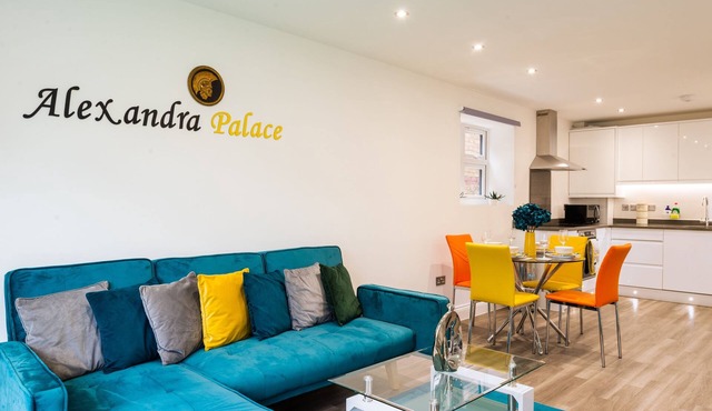 Brand New 1 bed Luxury Apartment in the heart of Hatfield