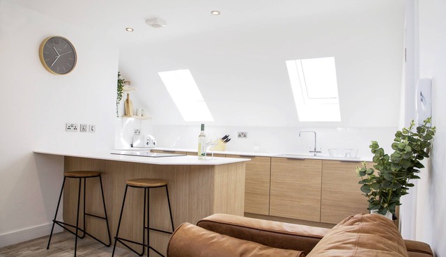 Brand New 1 Bedroom Apartment in Central Location