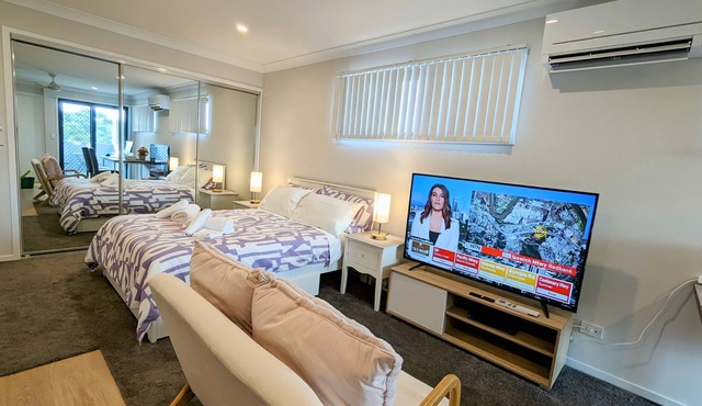 Brand new 1 bedroom micro apartment for 2