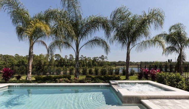 Brand New,14 Guests,Free Shuttle,Encore WaterPark,XBOX,Movie,Games,Pool/Spa