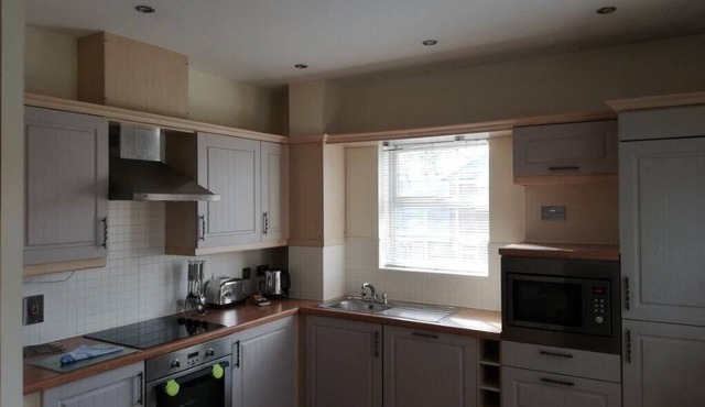 Brand New 2 bed in one of Newbury's oldest buildings (7SC)