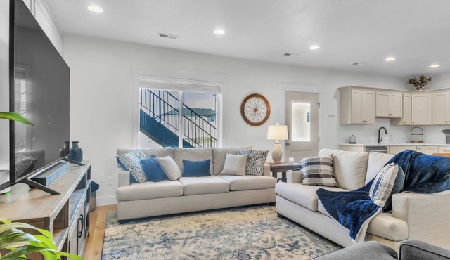 Brand-new 2-bedroom apartment in beautiful Vineyard