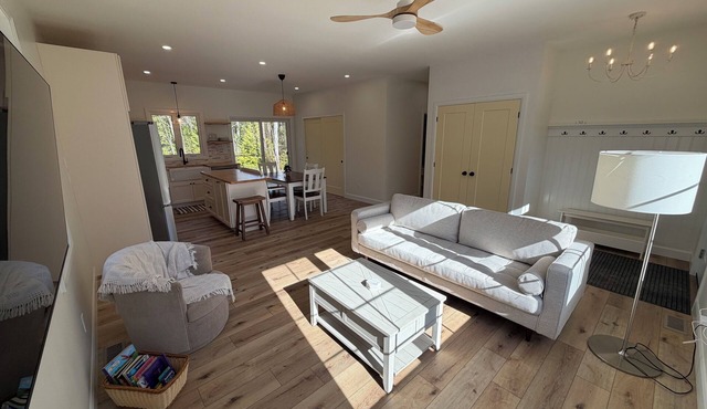 Brand New 2026 Country Cottage !